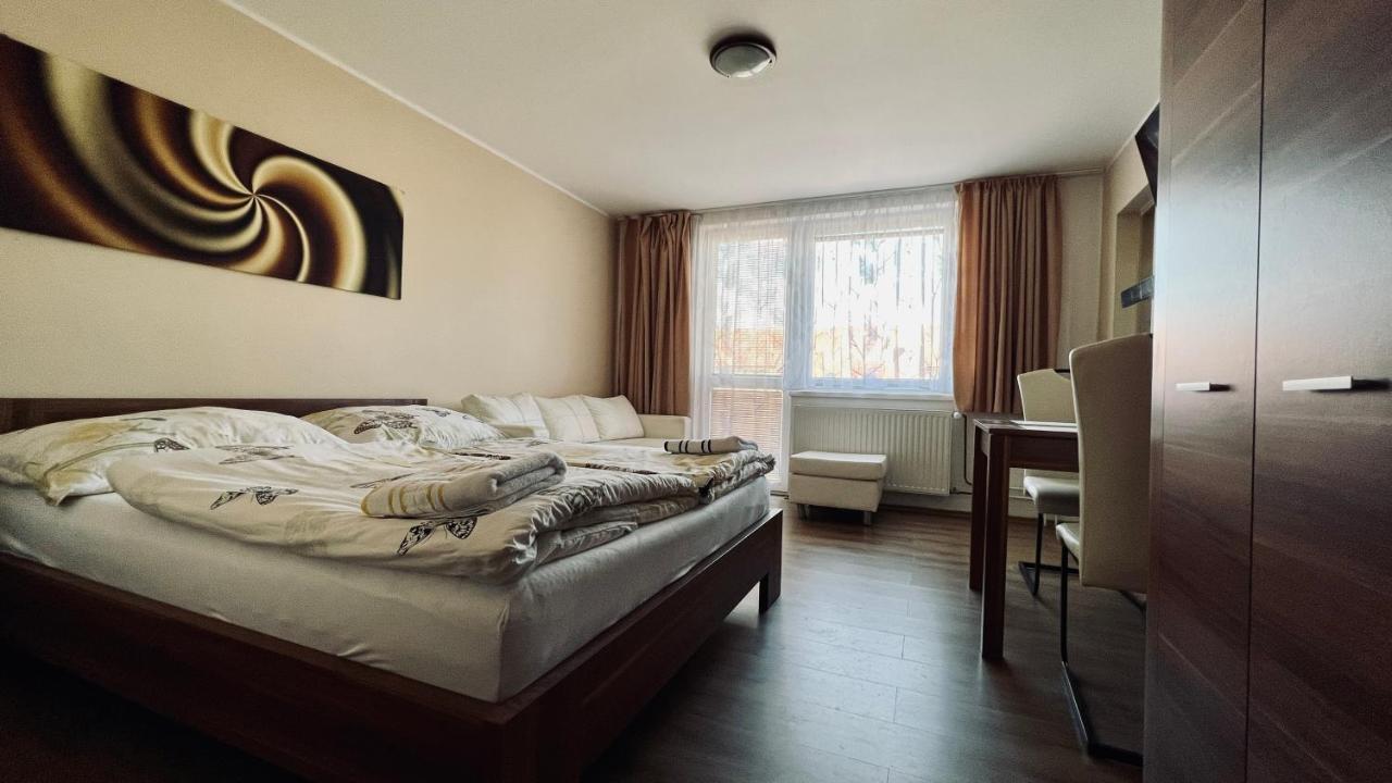 Ubytovani Lednice Bagian luar foto